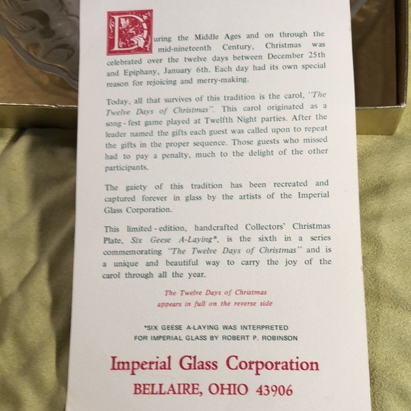 Imperial Glass Corporation, Bellaire,Ohio glass plate “8 Maids A-Milking” - Picture 10 of 16